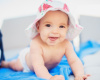 Oprez sa bebom na suncu: Zbog čega je važno da dete ne izgori?