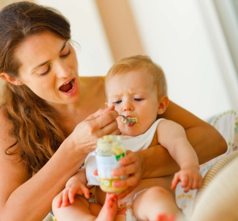 Ishrana beba PO MESECIMA i najčešći alergeni