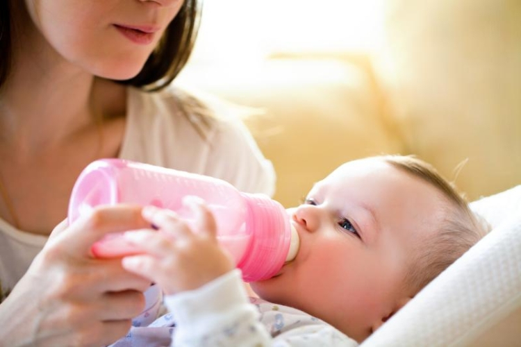 3 opravdana razloga da uvedete mlečnu formulu u ishranu bebe