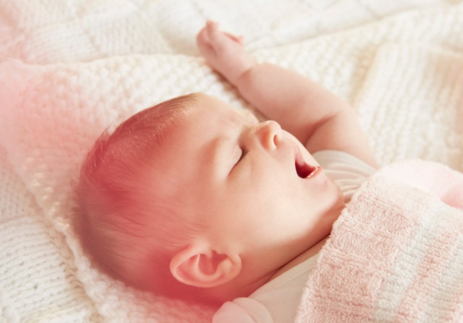 Pedijatar savetuje: Šta da RADITE ako vam se beba ujutro PRERANO BUDI?