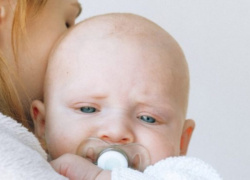 Šta je refluks (GER) i kako pomoći bebi?