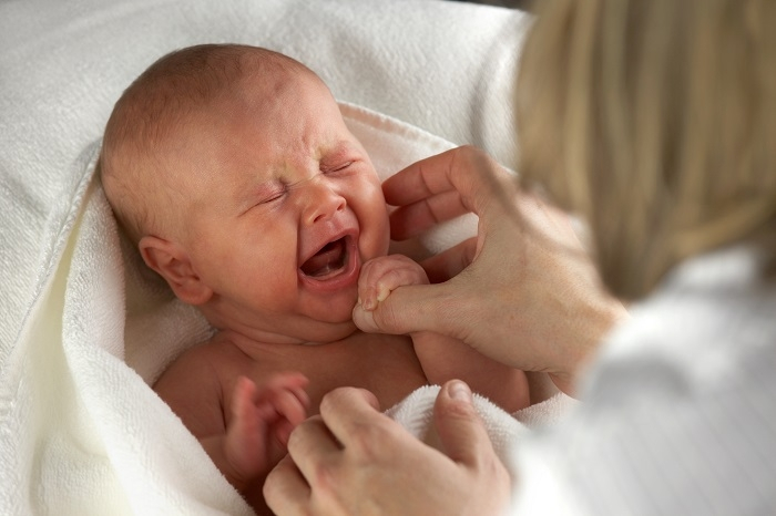 Grčevi kod beba – Ishrana može biti rešenje