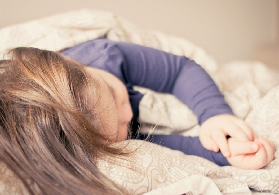 Kako pomoći detetu da lakše zaspi?