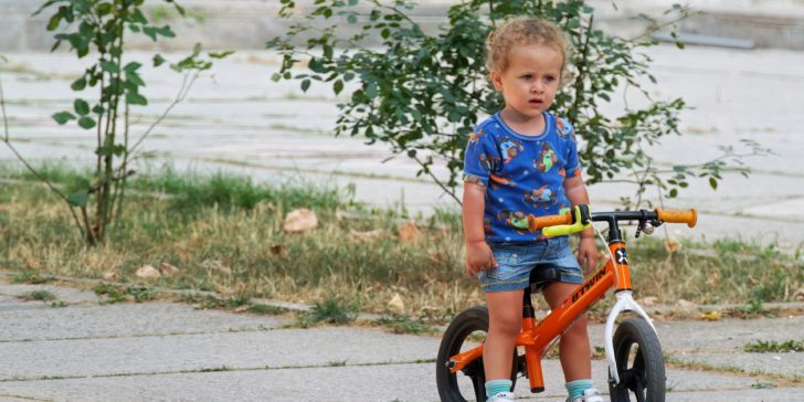 Saveti fizijatra: Šta treba znati o guralici, trotinetu i biciklu?